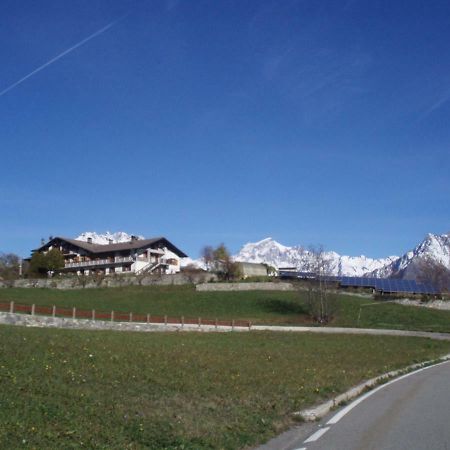 Agriturismo Plan D'Avie 아오스타 외부 사진